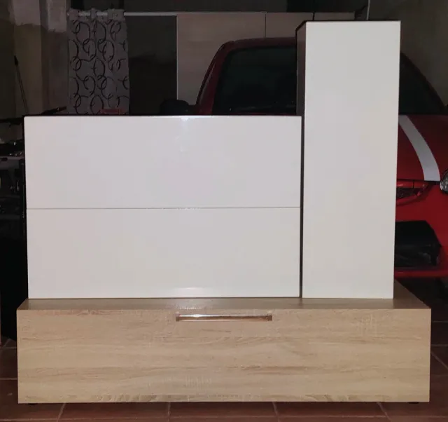 Mueble de comedor y mesa