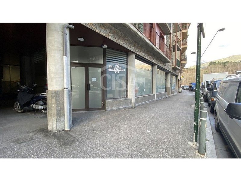Local comercial en venta en L'Aldosa, La Massana · 2 de 10