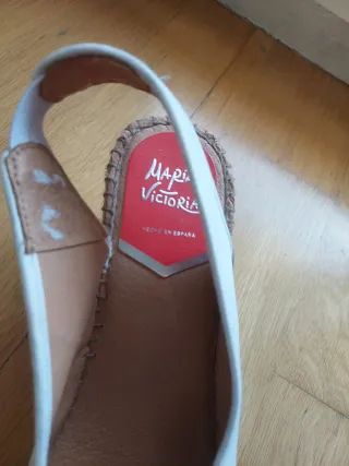 Zapatos Maria Victoria Blancos
