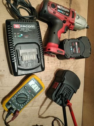 Taladro de impacto FACOM 19.2V + Cargador + 2 Bate