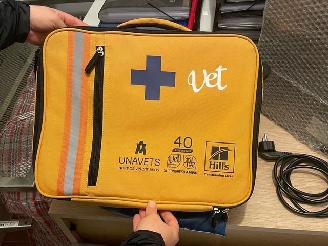 Maletín Veterinaria UNAVETS XL Congreso AMVAC