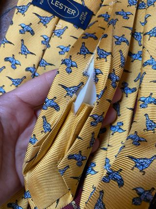 Lote 2 corbatas Lester 25€