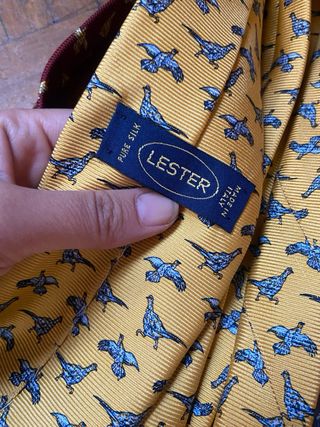 Lote 2 corbatas Lester 25€