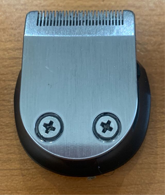 Tosatrice per capelli, barba, capelli e corpo. 6 testine.