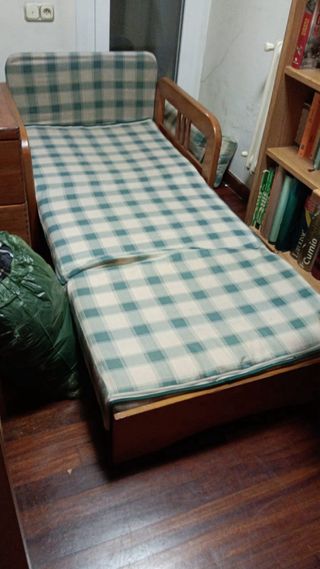 Sillón Cama Tela Beige y Verde