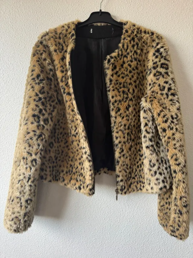 Chaqueta pelo sintético Inditex animal print