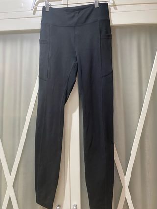 Leggings Hollister negros con bolsillos