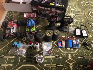 2 Coches RC Wltoys  144001  1:14 4WD + Accesorios