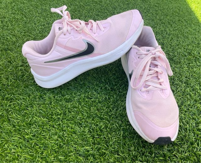 Zapatillas Nike Rosas y Blancas
