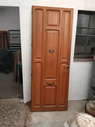 Puerta Madera Interior 82x215cm Buen Estado