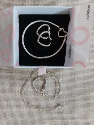 Conjunto Pandora Corazón Pulsera y Pendientes