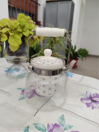 Tetera de cristal con infusor