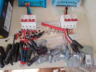 Inversor Híbrido Solar 7Kw WIFI 48VOLT+4 BATERIAS