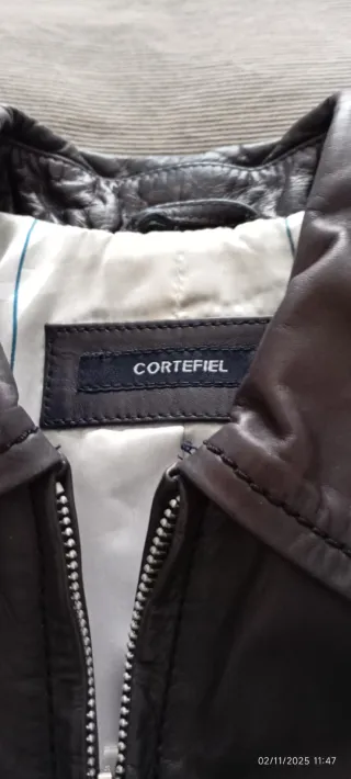 Cazadora de piel Cortefiel azul