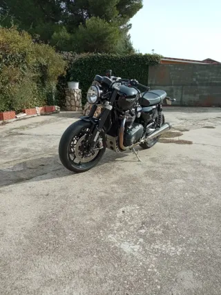 Triumph Speed Twin 1200 Negra