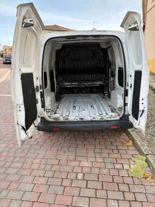 Nissan ENV 200 eléctrico con 145794Km