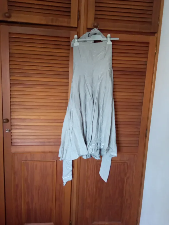 Vestido fiesta gris satén