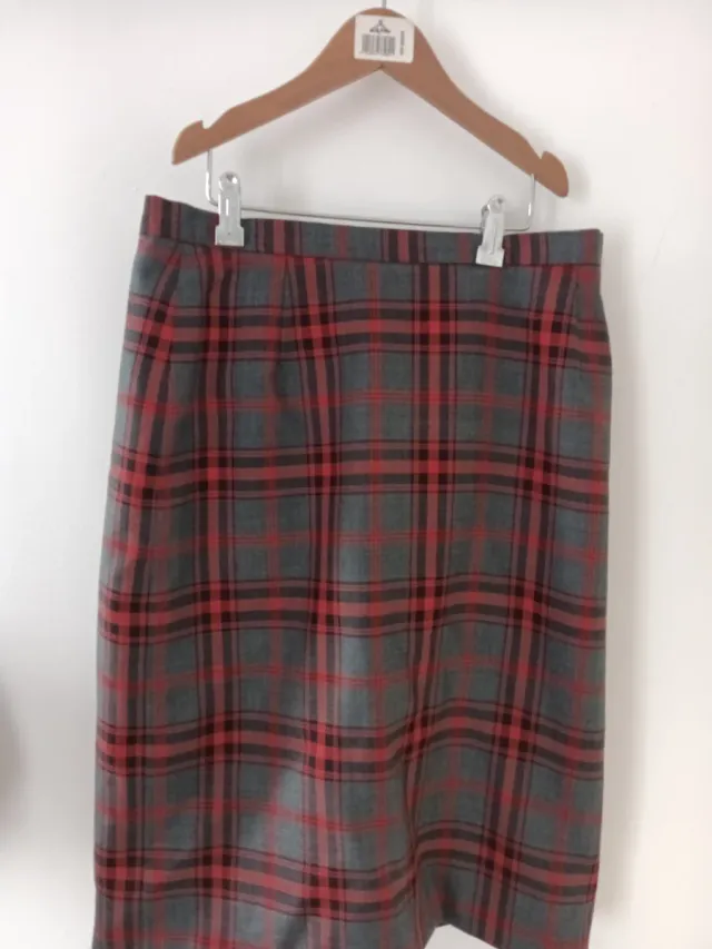 Falda Lápiz escocesa Lana 45% Gris y Roja