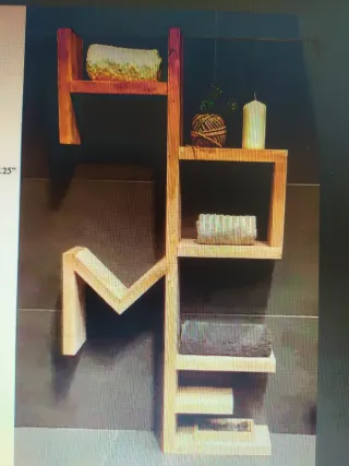 Estantería de madera maciza