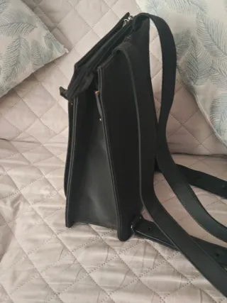 Mochila MNG negra como nueva