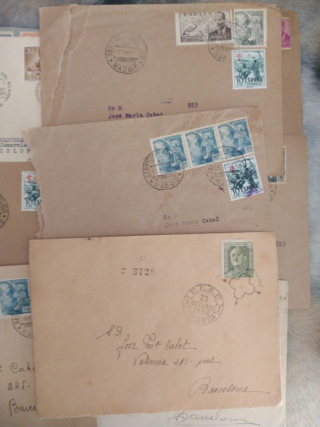 Lotto di vecchi francobolli spagnoli