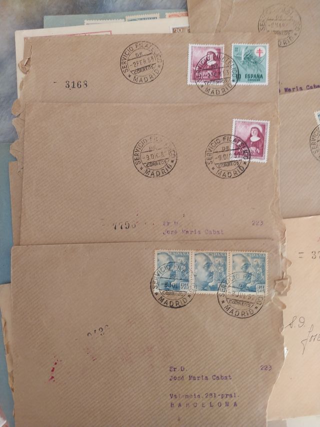 Lotto di vecchi francobolli spagnoli