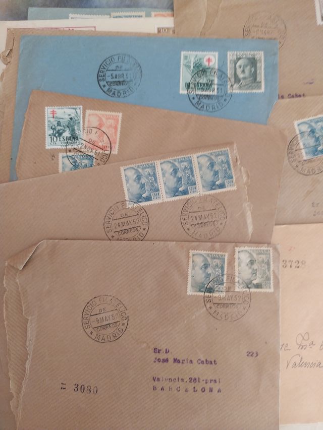Lotto di vecchi francobolli spagnoli