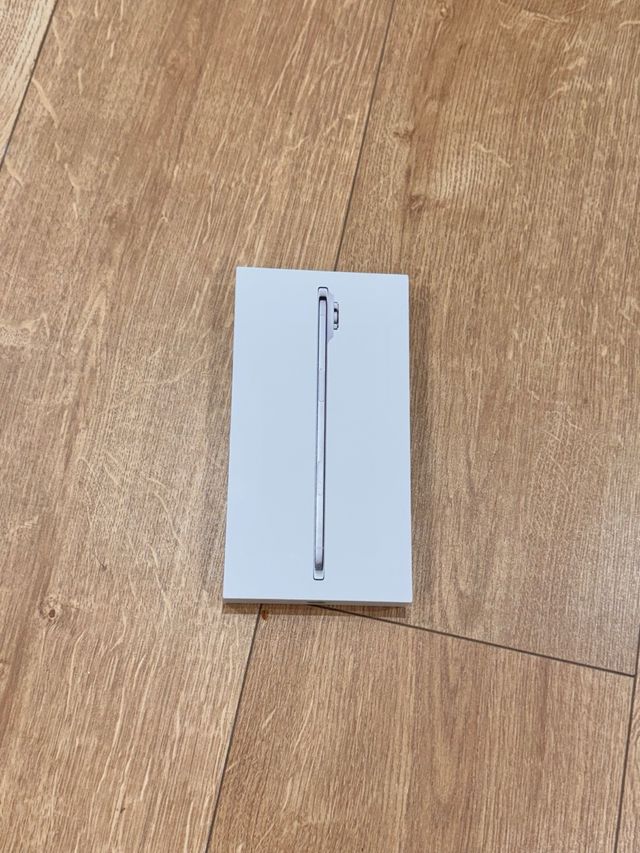 iPhone 17 Air - NON APERTO