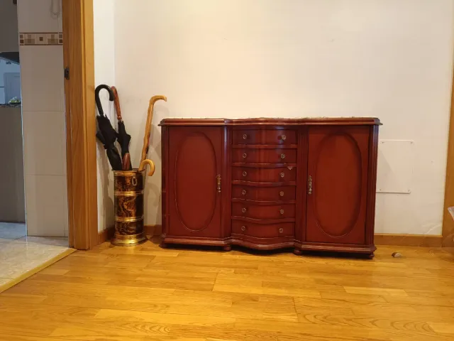 Mesa auxiliar mármol y madera