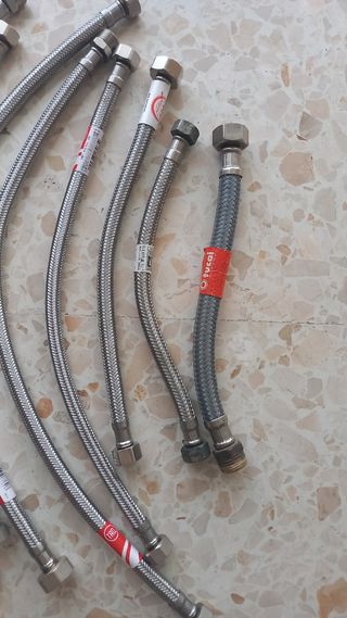 Lote 9 mangueras flexibles fontanería