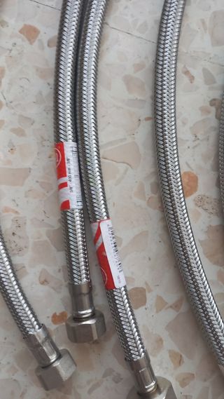 Lote 9 mangueras flexibles fontanería