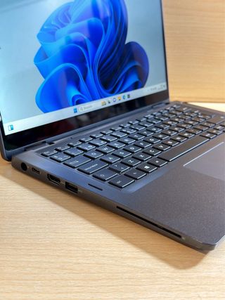 Dell Latitude 5300 2-en-1 i5 / 8GB / 256GB