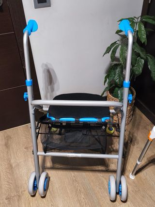 andador para ancianos y con movilidad reducida