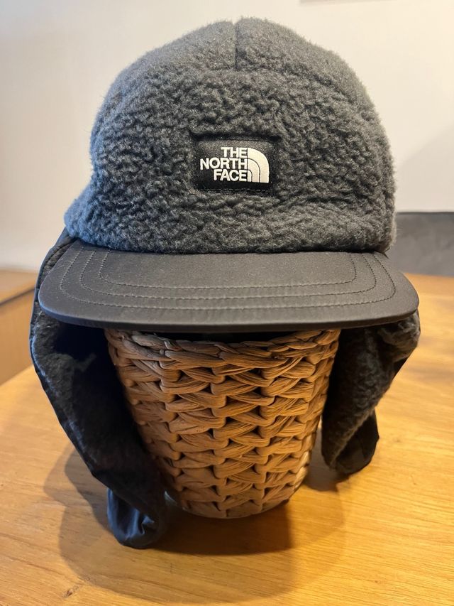 Gorro The North Face polar con orejeras