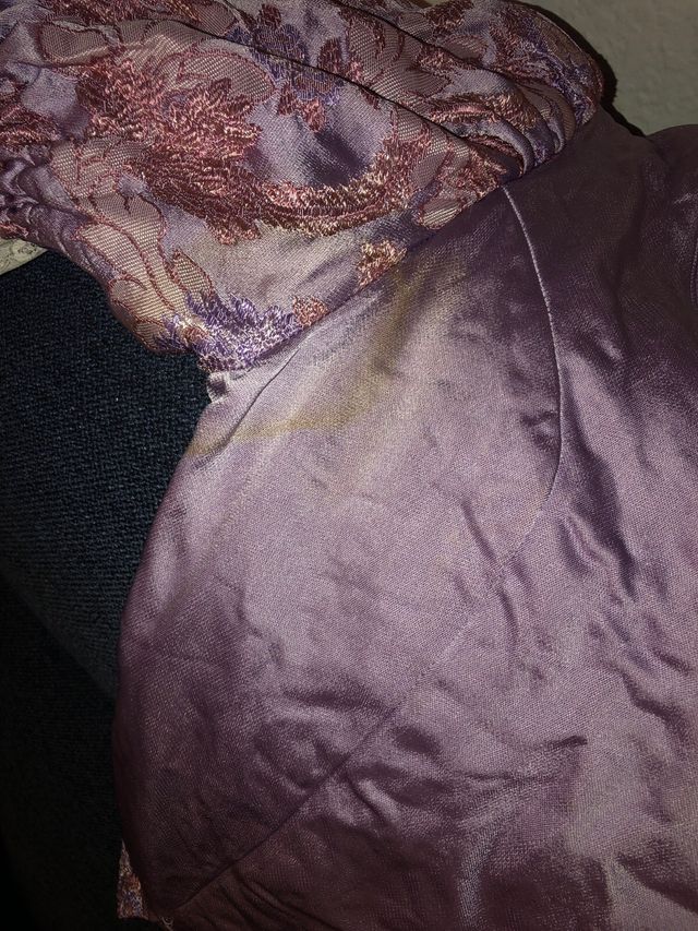 Traje de Fallera Morado y Dorado