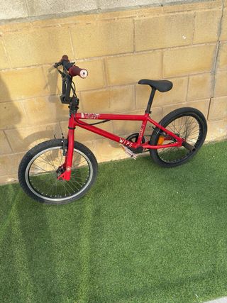 Bicicleta BMX Roja 20