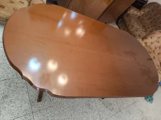 Mesa de salón extensible de madera