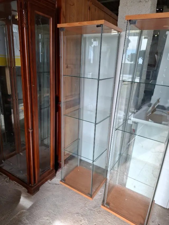 Vitrina expositora cristal y madera. Vitrina vidre
