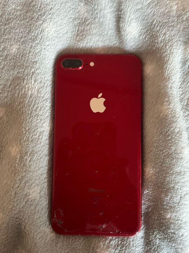 iPhone 8 Plus 64GB rojo