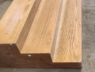 Escalera móvil para escenario o escaparate