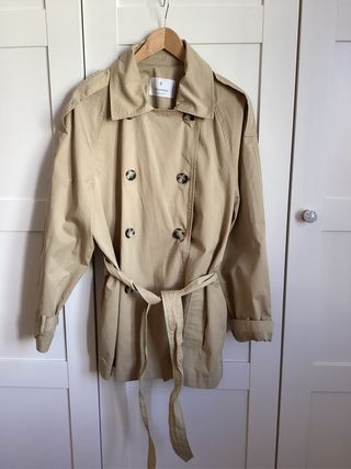 Gabardina Stradivarius Beige Talla L