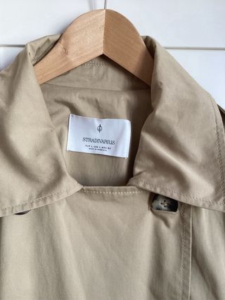 Gabardina Stradivarius Beige Talla L