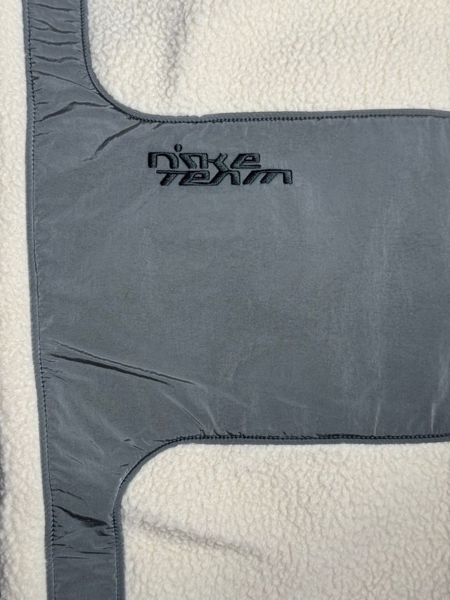 Pantalón Nike Polar Beige/Gris