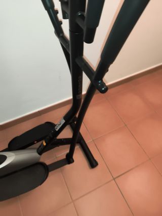 Elíptica Domyos modelo essential 6