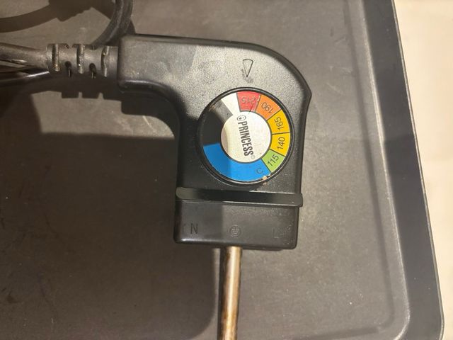 Plancha eléctrica pequeña