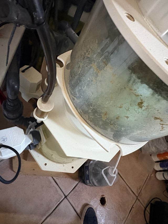 Bomba Dosificadora Reef Factory X3 skimer.