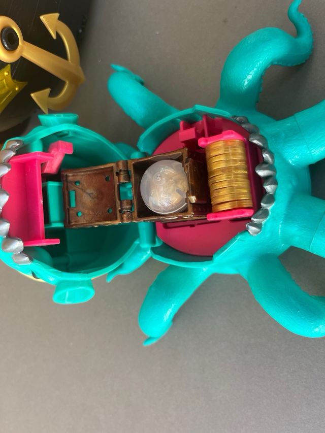 Treasure X Kraken Venganza Barco y Figura