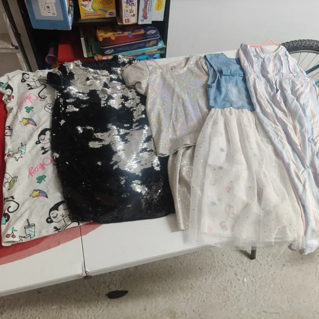 Lote de vestidos de niña