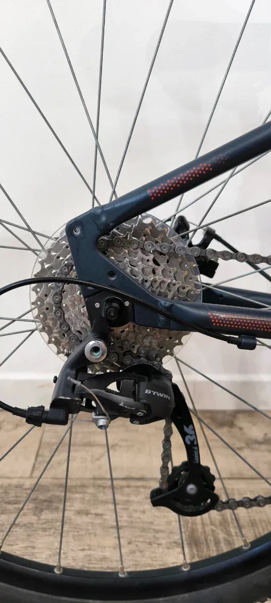 Bicicleta Riverside 500, 28", Aluminio, 9 vel.