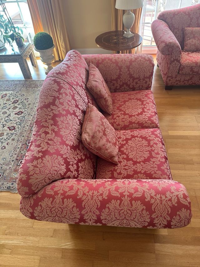 Nuovo divano stampato vintage